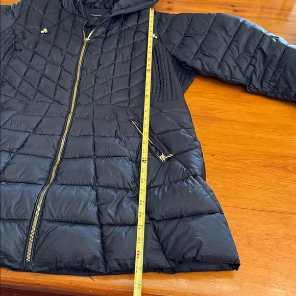 Lane Bryant Black Puffer Coat with Hood and pair of Spyder Gloves - Picture 13 of 15